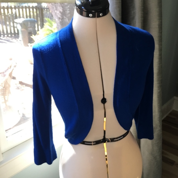 Jessica Howard Tops - Jessica Howard Shrug style Cardigan. Size 6